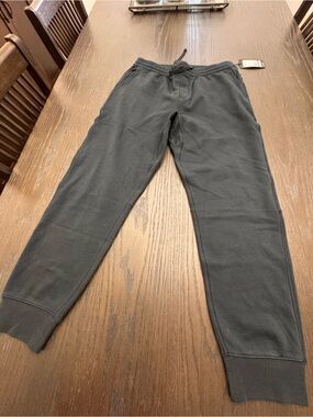 Public Rec Friday Jogger in black size 34/32 #publicrec #athleisure